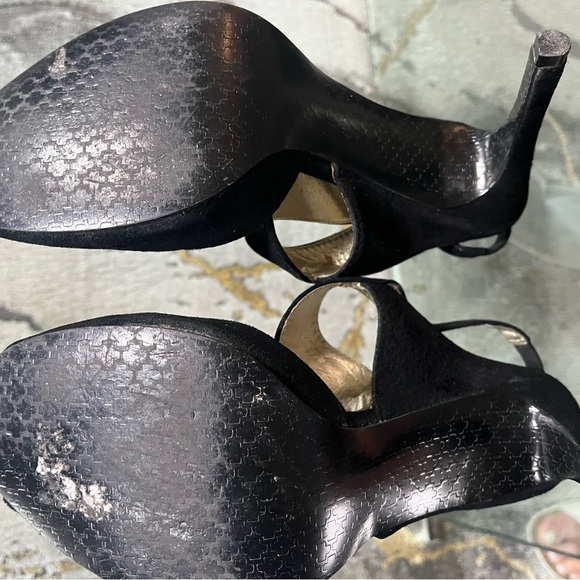 Rare Vintage Halston Heritage Black Suede Heels- size 11 - Picture 4 of 7